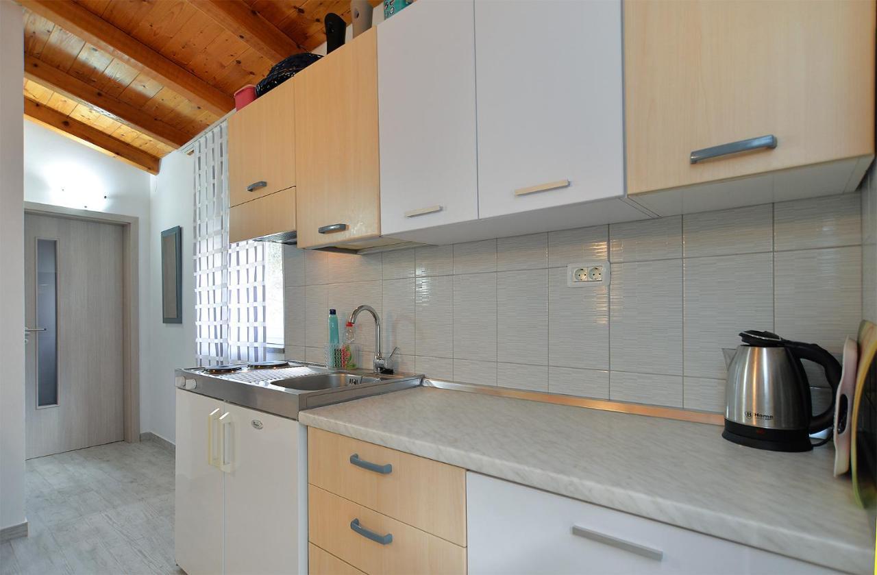 Apartments Jadranka 1279 ポメル エクステリア 写真