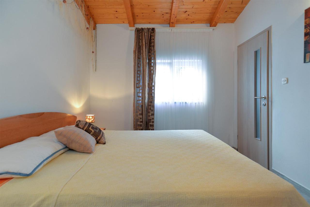 Apartments Jadranka 1279 ポメル エクステリア 写真